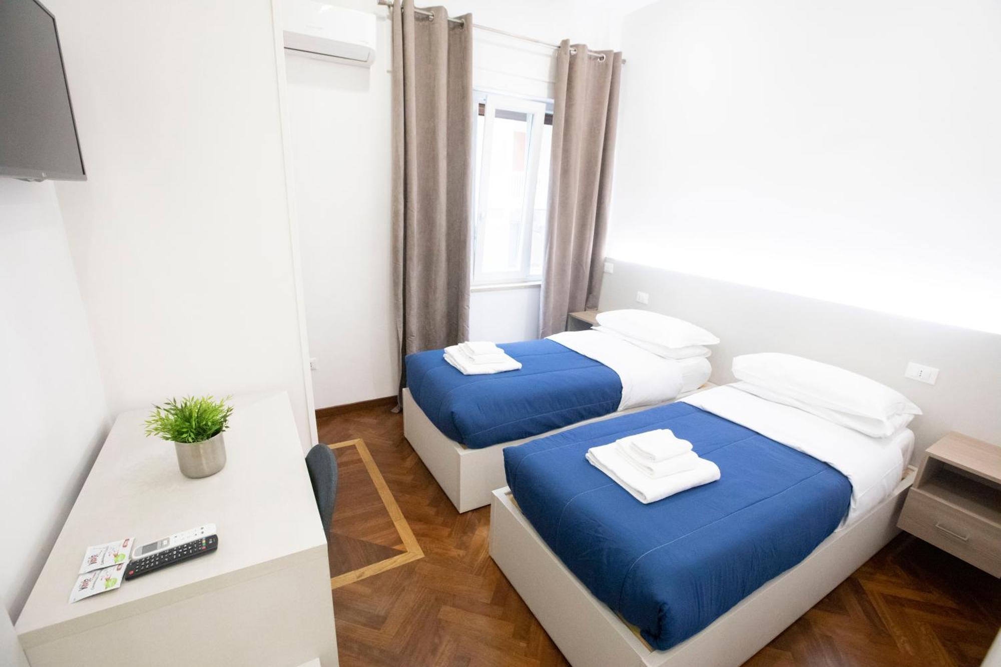 Hall Inn B&B In Napoli Dış mekan fotoğraf