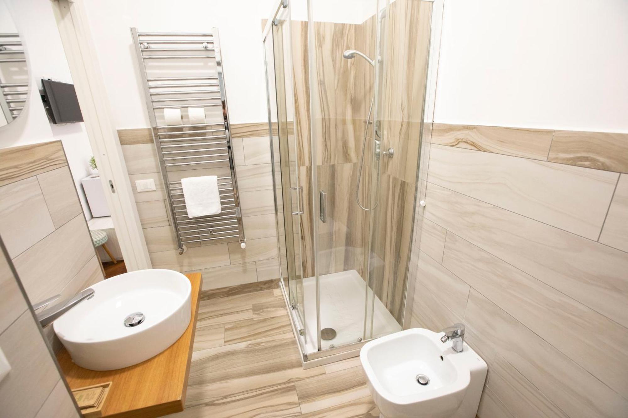 Hall Inn B&B In Napoli Dış mekan fotoğraf