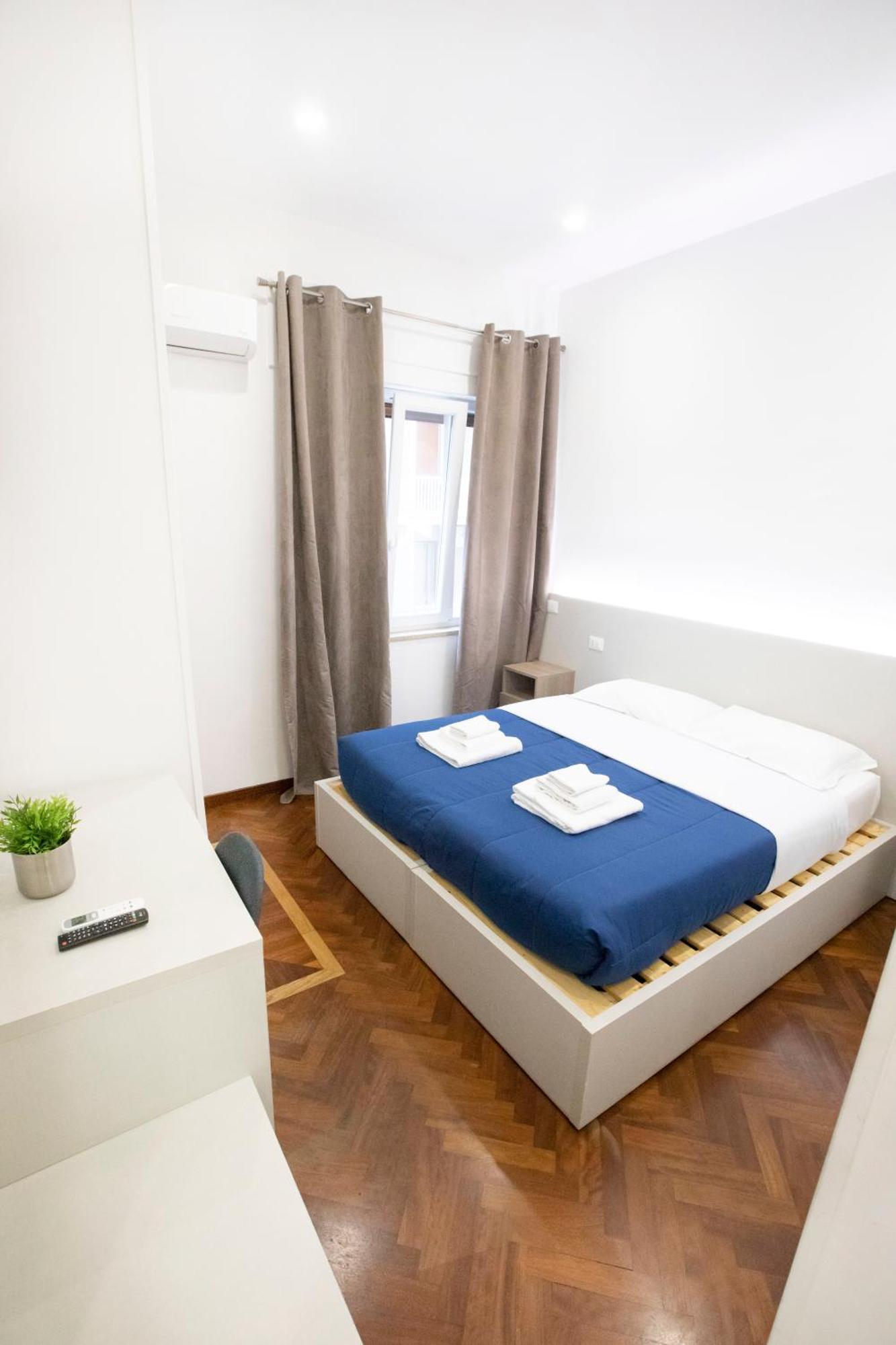 Hall Inn B&B In Napoli Dış mekan fotoğraf
