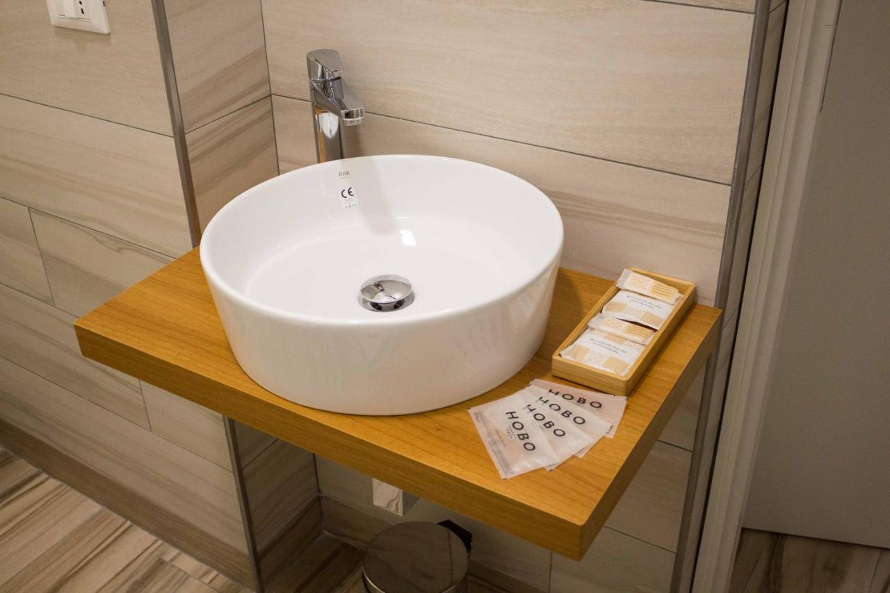 Hall Inn B&B In Napoli Dış mekan fotoğraf