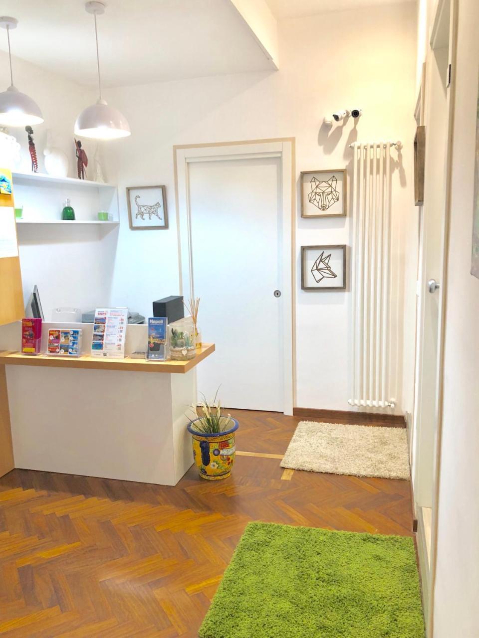 Hall Inn B&B In Napoli Dış mekan fotoğraf