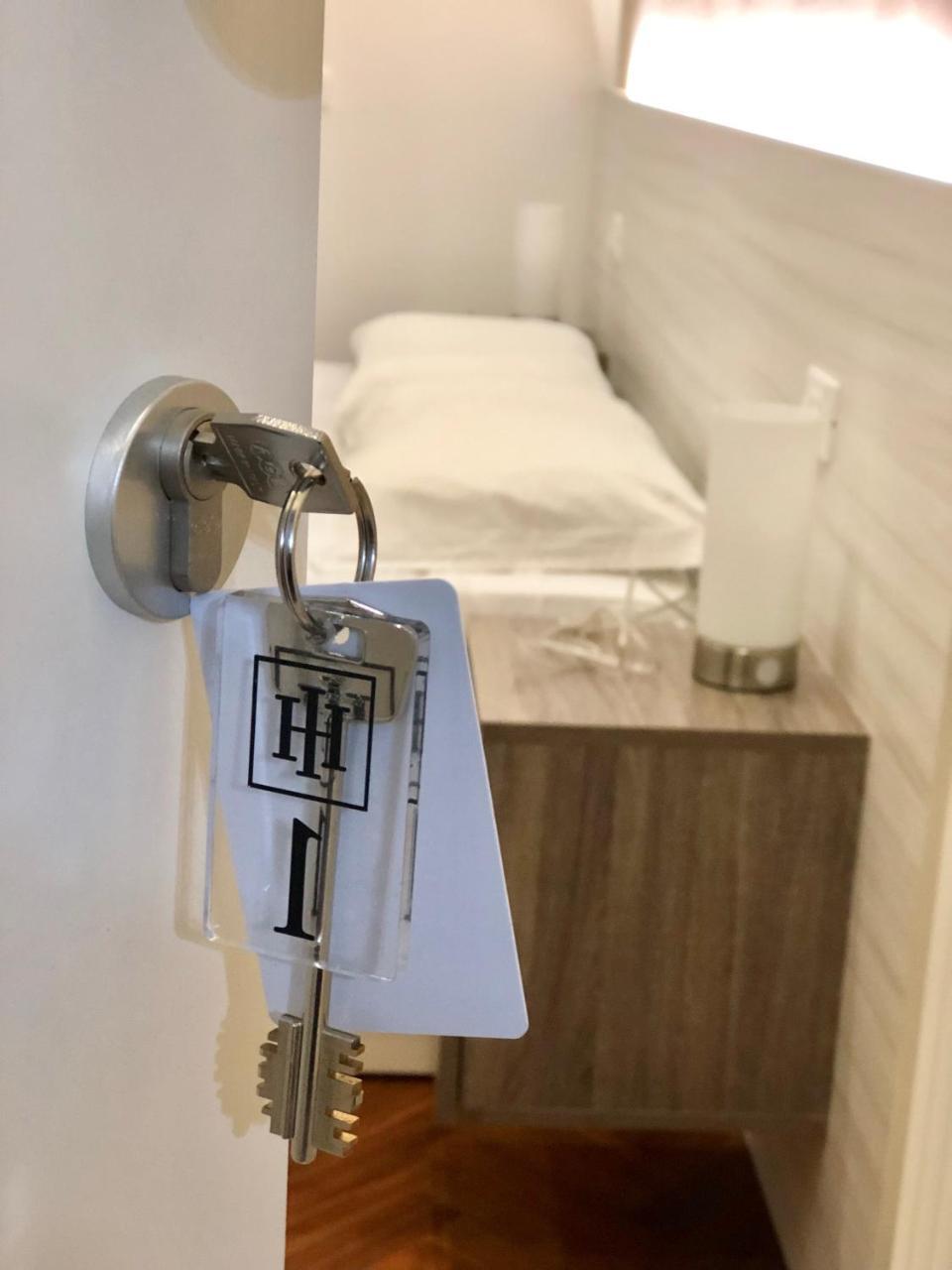 Hall Inn B&B In Napoli Dış mekan fotoğraf