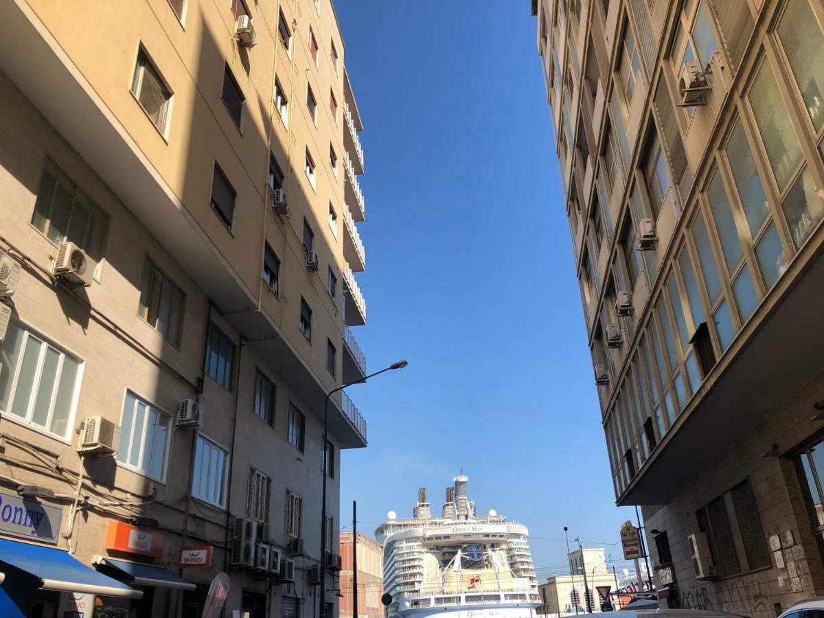 Hall Inn B&B In Napoli Dış mekan fotoğraf
