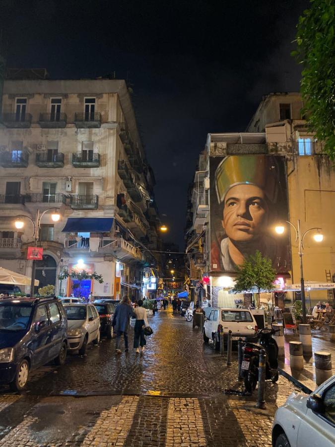 Hall Inn B&B In Napoli Dış mekan fotoğraf